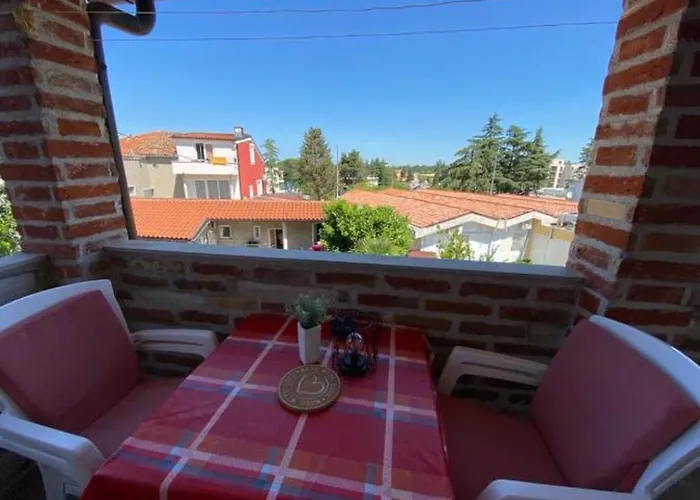 Memic 100m Od Mora * Poreč