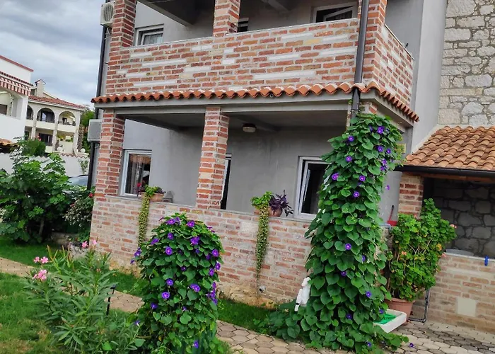 Apartman Memic 100m Od Mora *