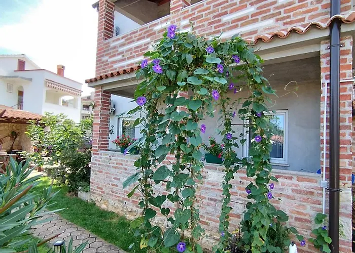 Apartman Memic 100m Od Mora Poreč