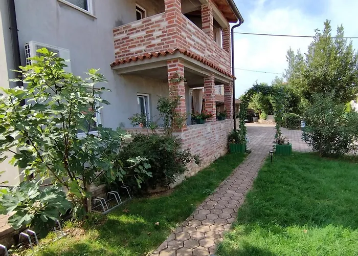 Apartman Memic 100m Od Mora *