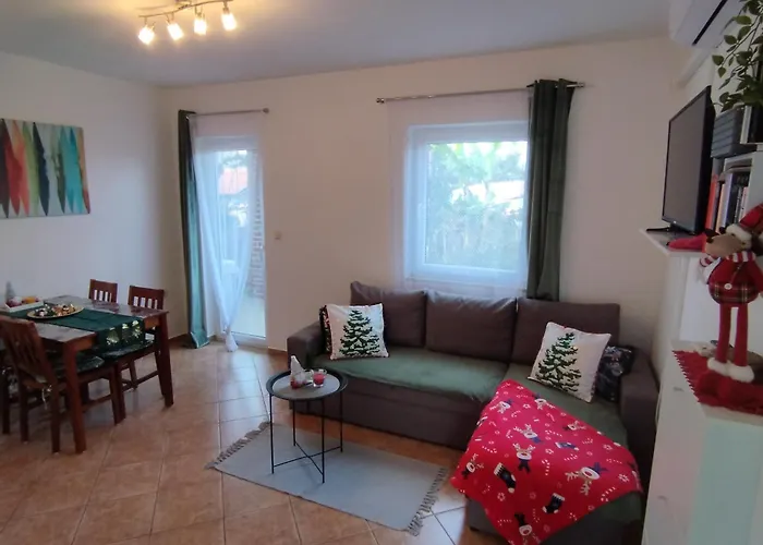 Memic 100m Od Mora Apartman