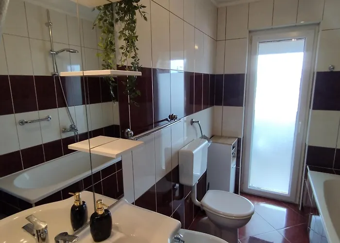 Memic 100m Od Mora Poreč