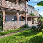 Memic 100m Od Mora Apartment