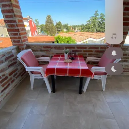 Memic 100m Od Mora *