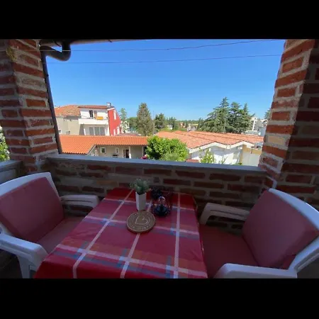 Memic 100m Od Mora * פורץ