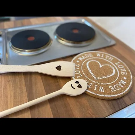 Memic 100m Od Mora * Poreč