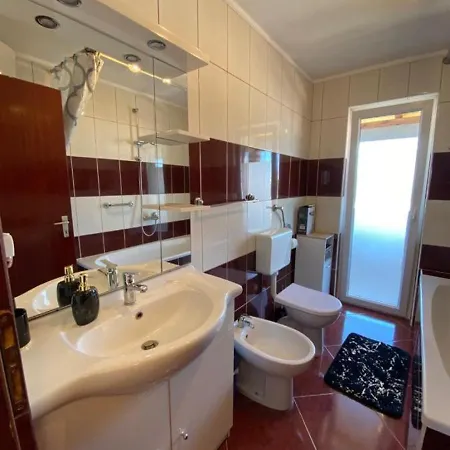 דירה Memic 100m Od Mora פורץ