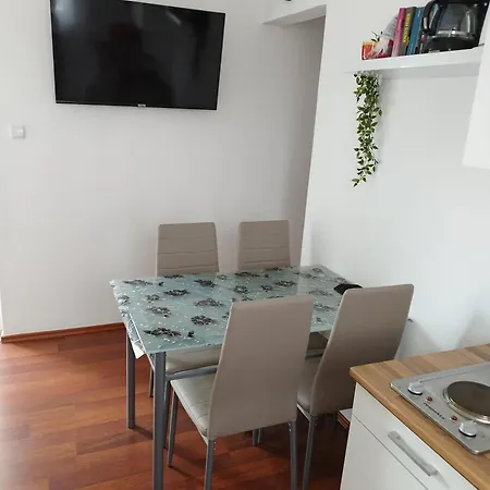 Memić 100m Od Mora