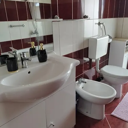 Apartment Memic 100m Od Mora *