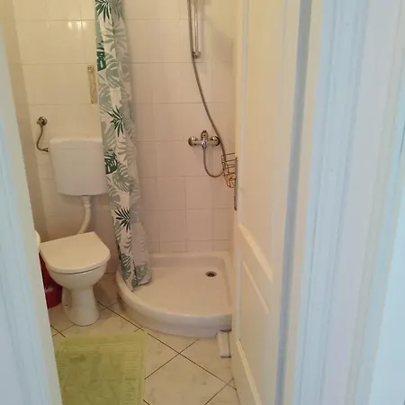 Memic 100m Od Mora Apartment Porec