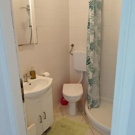 Memic 100m Od Mora Apartment *