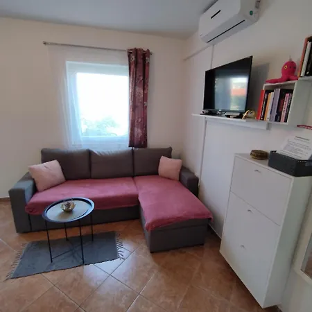 Memić 100m Od Mora