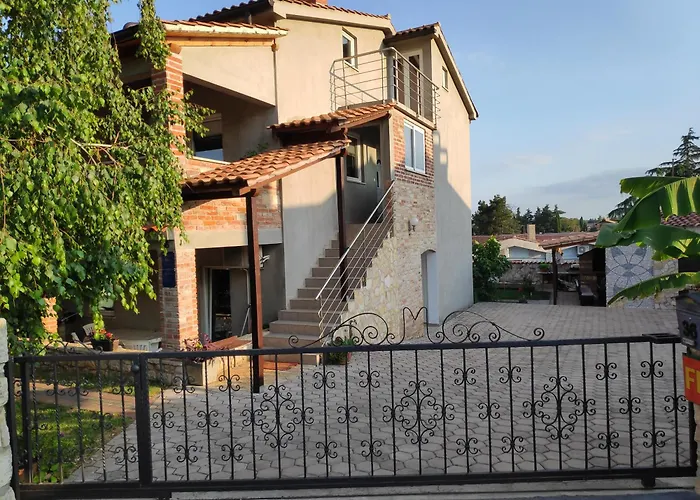 Apartmán Memic 100m Od Mora