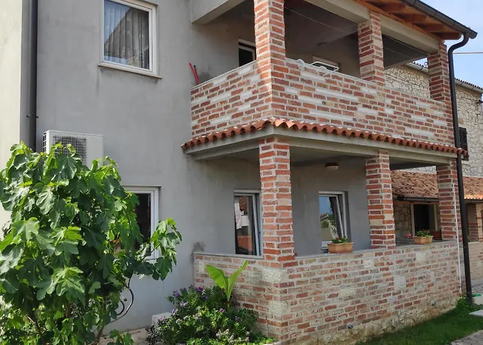 Memic 100m Od Mora * Пореч