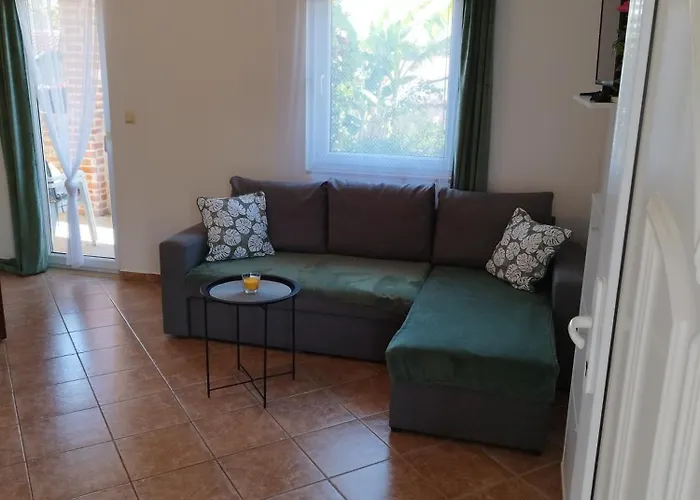 Memic 100m Od Mora Apartmán