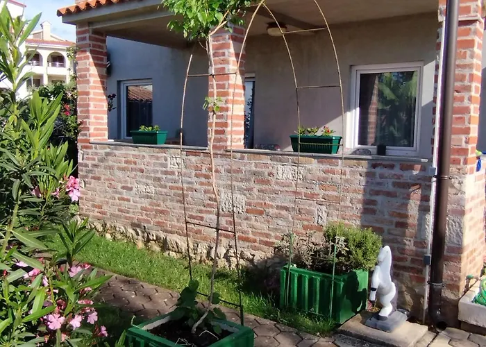 Memic 100m Od Mora Apartmán Poreč