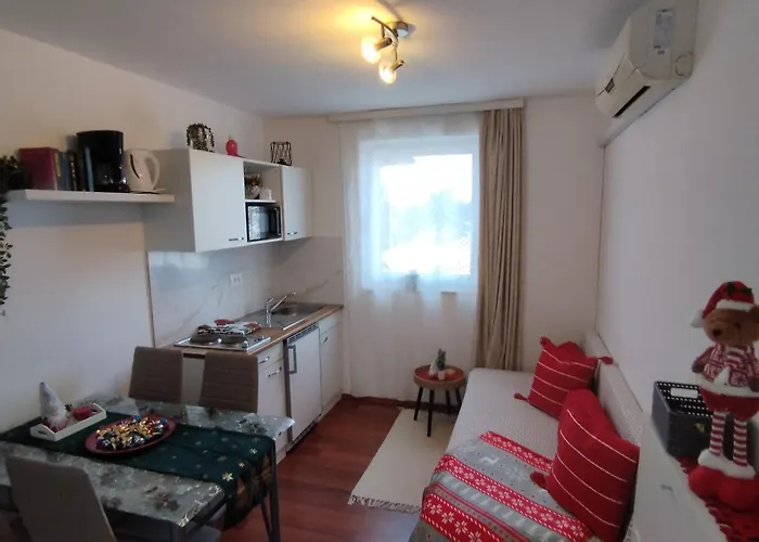 Memic 100m Od Mora *