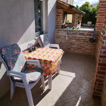 Memic 100m Od Mora * بوريتش